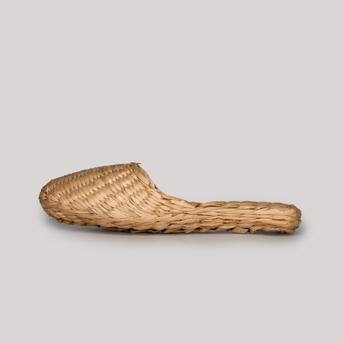 woven natural straw slippers